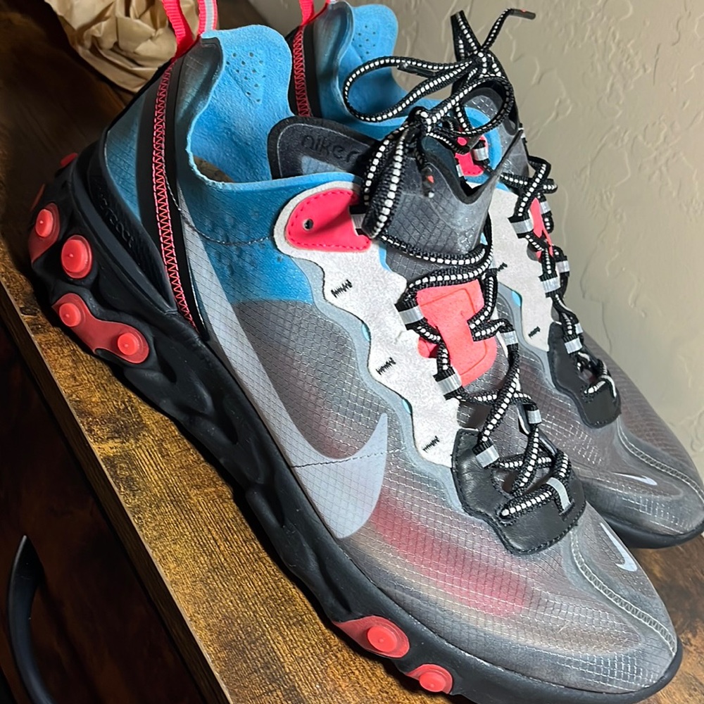 Nike React Element 55